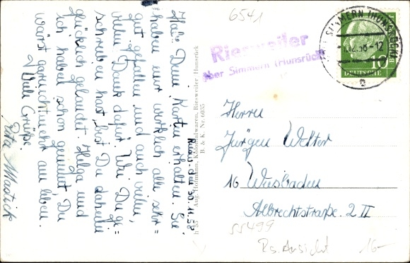 KP Riesweiler w dzielnicy Rhein Hunsrück, kościół katolicki, pomnik wojenny, widok ogólny