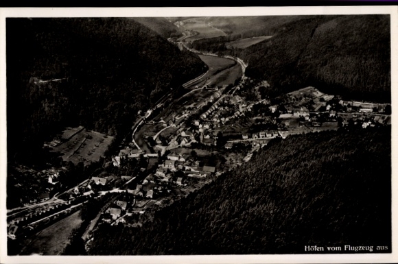 Ak Höfen Monschau Montjoie in der Eifel, Luftaufnahme von  Fluss, Berge, 
