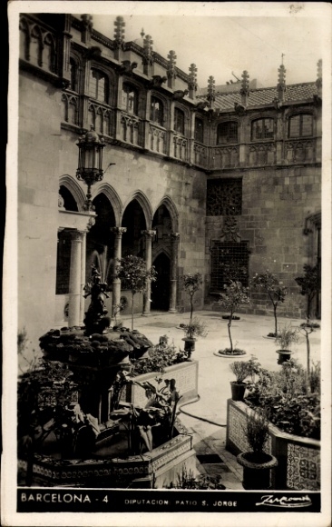 KP Barcelona Katalonia Hiszpania, Patio S. Jorge, dziedziniec, fontanna