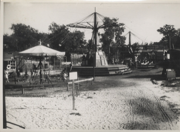 Original photo Berlin Reinickendorf, Rummel Scharnweber/corner of Berliner Str., around 1948, approx. 12x17 cm