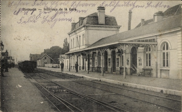 Ak Diksmuide Dixmude Westflandern, Bahnhof, Gleisansicht
