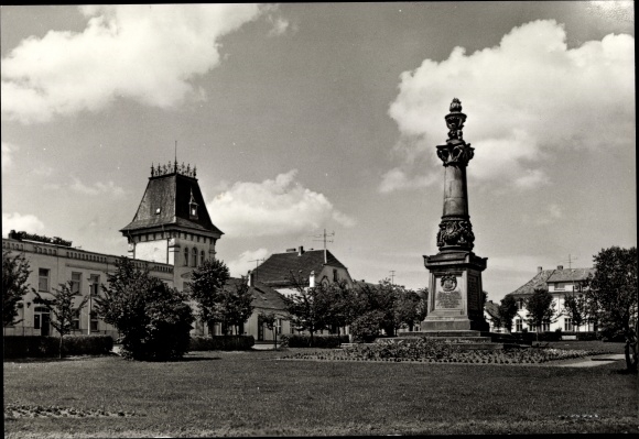 Postcard Putbus on the island of Rügen, market, monument