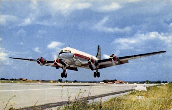 Postcard Quadrimoteur Douglas DC 4, Cie Air Algérie, passenger aircraft, landing