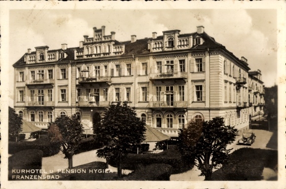 Postcard Františkovy Lázně Františkovy Lázně Karlovy Vary Region, spa hotel and guesthouse Hygiea, park landscape, A