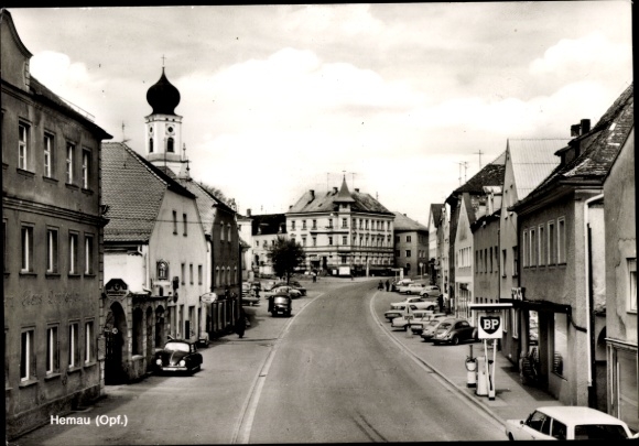 Ak Hemau in der Oberpfalz, Teilansicht, BP Tankstelle, Kirchturm, VW Käfer