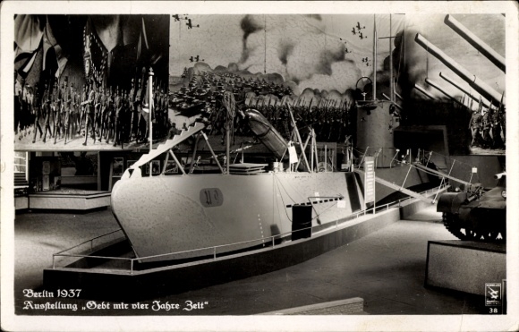 Ak Berlin 1937, Ausstellung Gebt mir vier Jahre Zeit, Deutsches U Boot, U 9