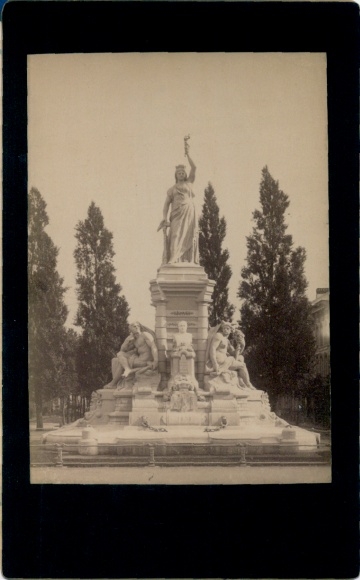 Photo Antwerp, monument to Mayor Jean Loos