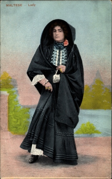 Postcard Malta, Maltese Lady, Woman in Maltese costume