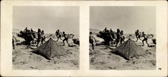 Stereo spatial image photo flying and winning No. 70, air raid alarm at an anti-aircraft battery in Greece