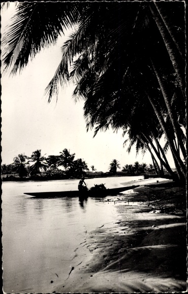 Postcard Afrique Noire, Edges of the lagoon, Ruderpartie, Palmen, Part am Ufer