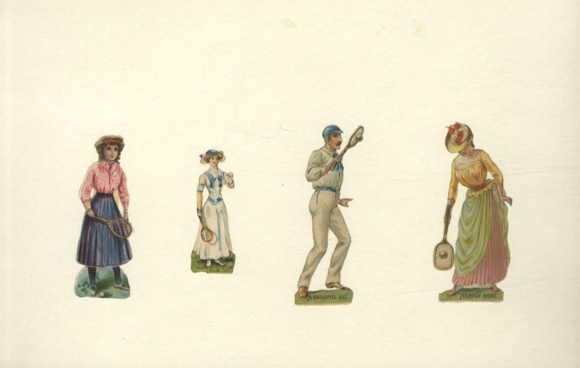 4 Oblaten Frauen und Mann beim Tennisspiel, ca. 9x 4 cm bis 6 x 2,5 cm