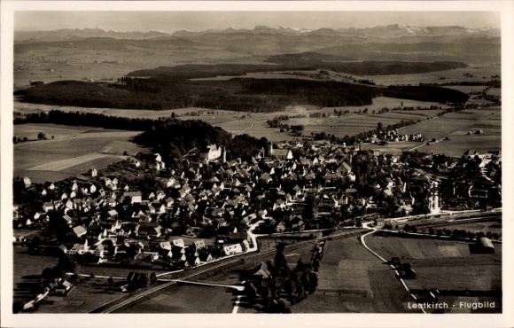 Postcard Leutkirch im Allgäu Württemberg, aerial view of wide landscape, no people recognizable
