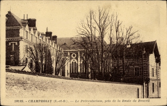 Ak Champrosay Essonne, Le Préventorium, Gebäude, Bäume, Straße