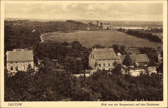 Ak Geltow Schwielowsee, uitzicht vanaf de Bergmeierei naar de Petzinsee, Restaurant Bergmeierei