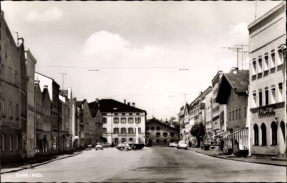 Postcard Tann in the district of Rottal Inn Lower Bavaria, view of the Grainerbräu inn, Volksbank, shops