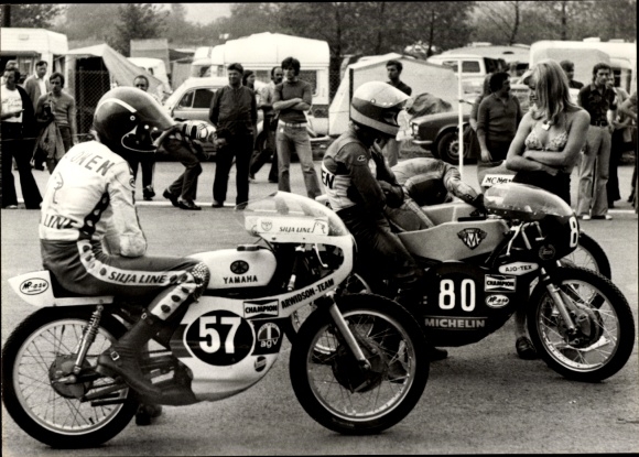 Photo motor racing, motorcycle racer, motorcycles, Yamaha