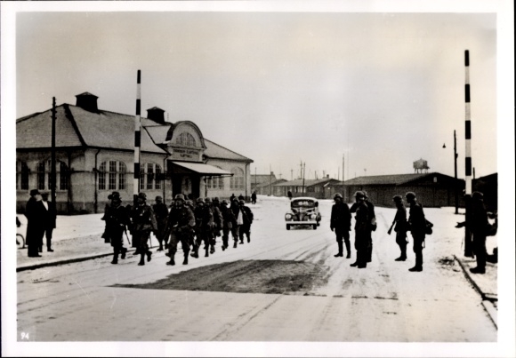 Photo Trondhjem Trondheim Norway, German troops marching through Trondheim, April 1940, II WW