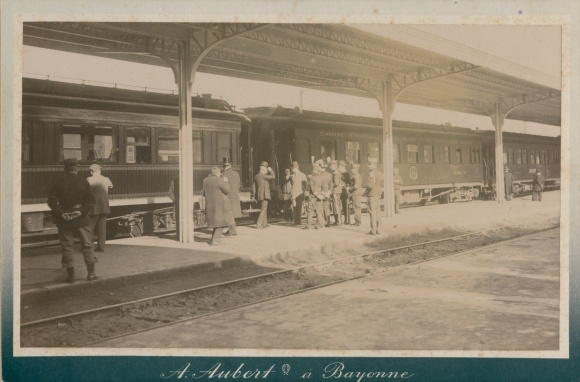 Photo Bayonne Pyrenees Atlantiques, Französische Eisenbahn, Bahnhof