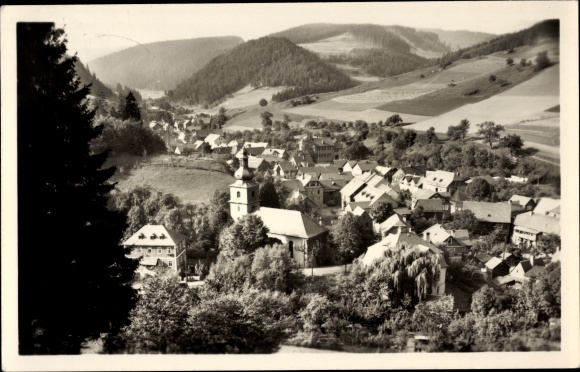 Ansichtkaart Marktgölitz Probstzella Thüringen, gedeeltelijk zicht met kerk