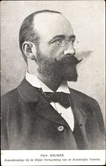 Postcard Prof. Kouwer, doctor in joyful anticipation of the royal family