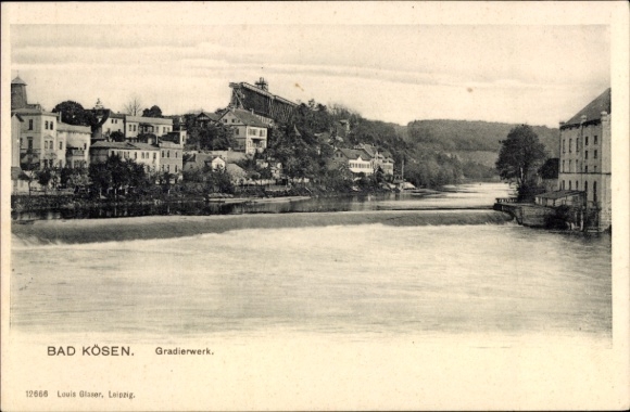 Ak Bad Kösen Naumburg an der Saale,  Gradierwerk, Ansicht auf den Ort und Fluss