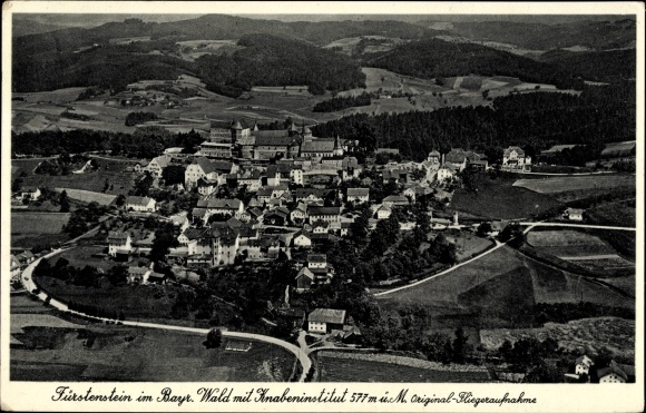 Ansichtkaart Fürstenstein in Niederbayern, totaalaanzicht met jongensinstituut