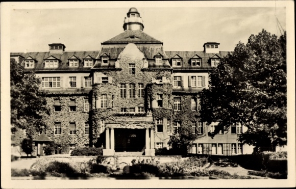 Postcard Glauchau in Saxony, city hospital