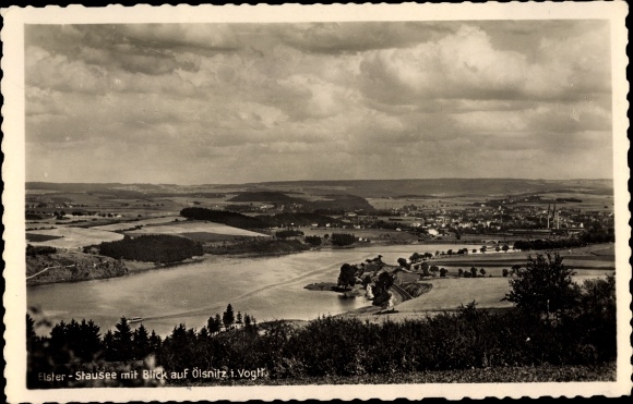 Postcard Oelsnitz Vogtland, Elster reservoir with a view of the town