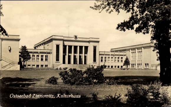 Postcard Ostseebad Zinnowitz on Usedom, Kulturhaus
