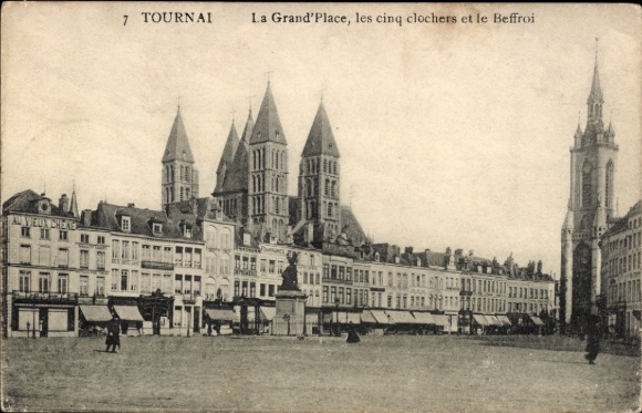 Postcard Tournai Wallonia Hainaut, La Grand'Place, les Cinq Clochers et le Beffroi