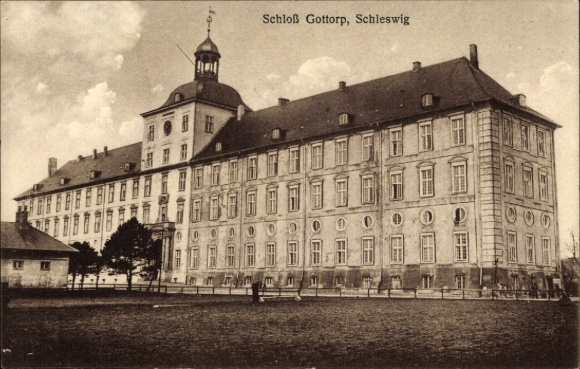 Ak Schleswig aan de Schlei, Kasteel Gottorp, architectuur, wolken, gebouw, park