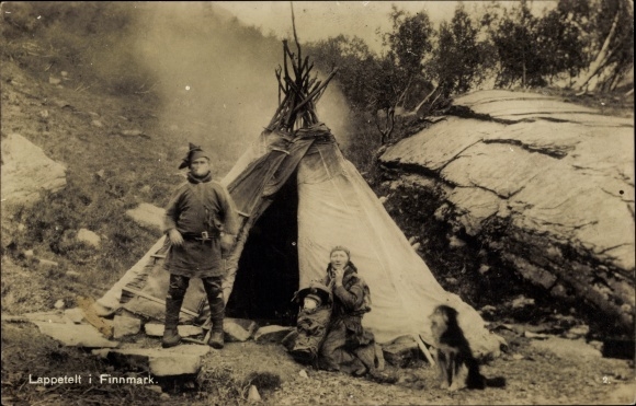 Postcard Lapland, Lapp tent in Finnmark, Zelt, Family