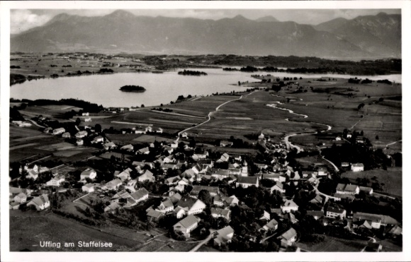 Ak Uffing am Staffelsee, Panorama, Fliegeraufnahme