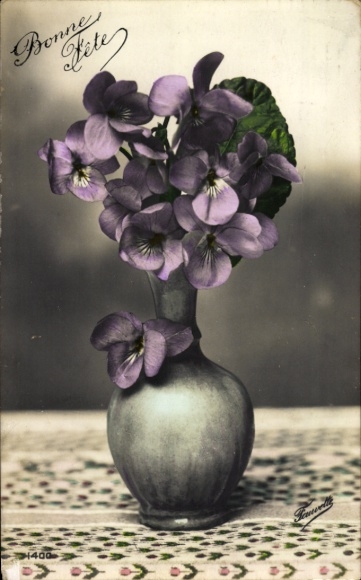 Postcard vase with purple violet bouquet, birthday greeting
