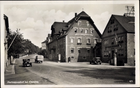 Ak Hartmannsdorf in Sachsen, Straßenpartie
