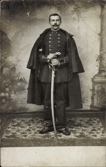 Foto Ak Französischer Soldat in Uniform, Portrait
