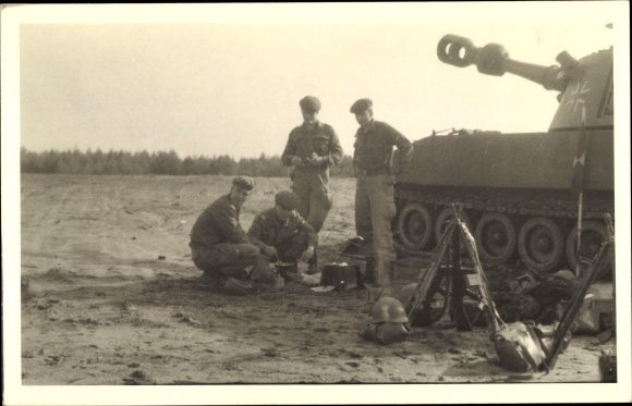 Photo Postcard soldiers with tank, Bundeswehr