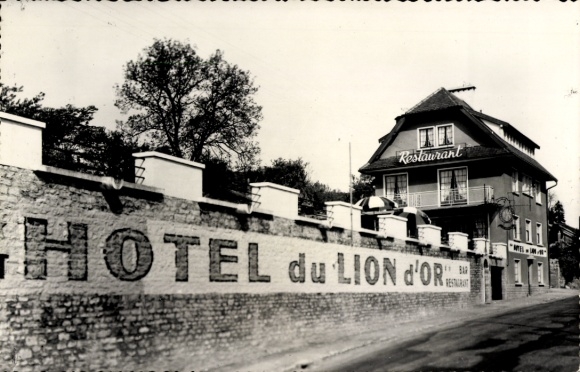 KP Langres Haute Marne, Hotel du Lion d'Or, restauracja, bar, ulica