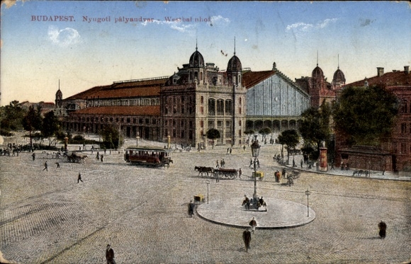 Postcard Budapest Hungary, West Railway Station