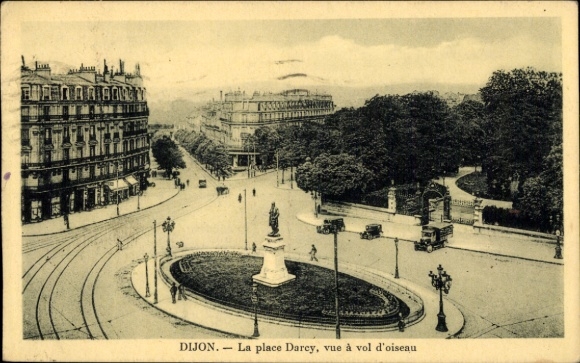 Postcard Dijon Côte d'Or, Place Darcy, aerial view, statue, tram, old buildings