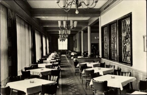 KP Wolgast w Meklemburgii na Pomorzu Przednim, restauracja HO Four Seasons, widok od wewnątrz