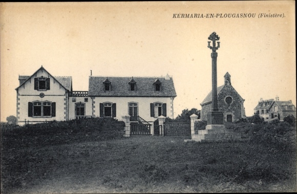 KP Kermaria en Plougasnou Finistère, część lokalna z kościołem