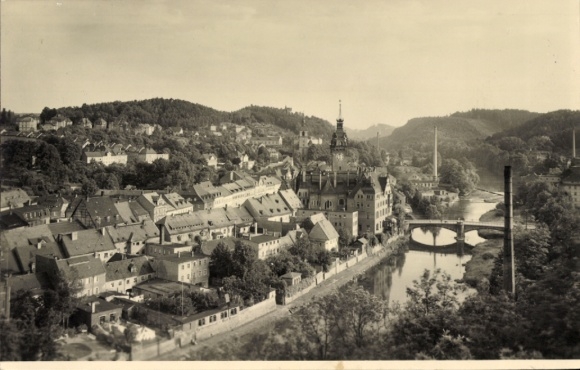 Postcard Waldheim in Saxony, view of river, bridge, historical buildings, green hills