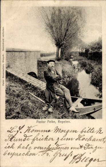 Postcard Repelen Moers, portrait of Paster Felke at the stream