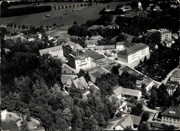 KP Einsiedeln Canton Schwyz Szwajcaria, Klasztor Einsiedeln, Na zdjęciu zdjęcie lotnicze...