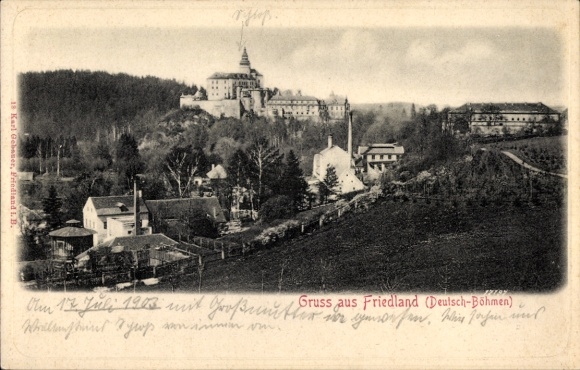 Ak Frýdlant v Čechách Friedland in Böhmen Reg. Reichenberg, Blick auf Schloss, ländliche Umgebung