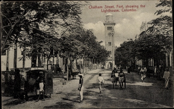 Postcard Colombo Ceylon Sri Lanka, Chatham Street, Fort, showing the Lighthouse