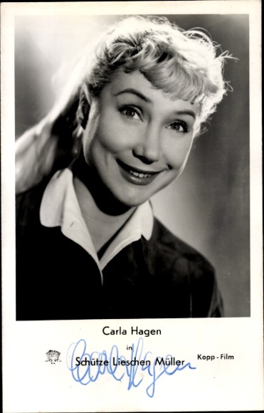 Postcard actress Carla Hagen in Schütze Lieschen, portrait, autograph