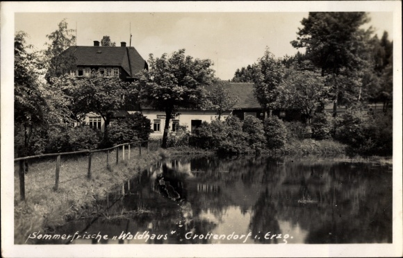Photo Postcard Crottendorf in Saxony, Waldhaus am See