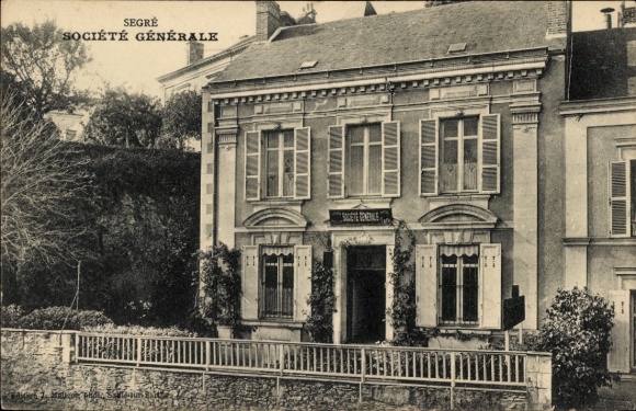 Postcard Segré Maine et Loire, vue générale de la Société Générale